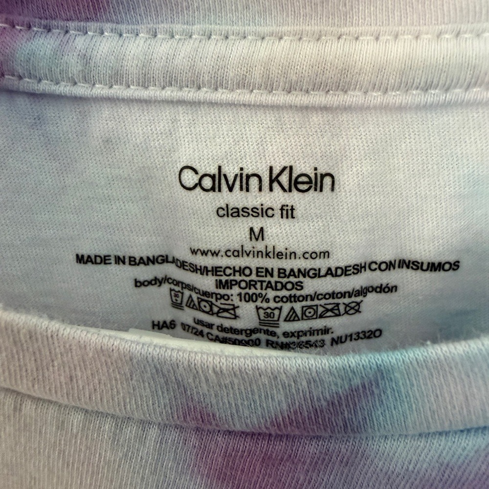 Calvin Klein Classic Fit Tie Dyed T-shirt Men's Size M Comfortable Hand Dyed Tee - Picture 3 of 6